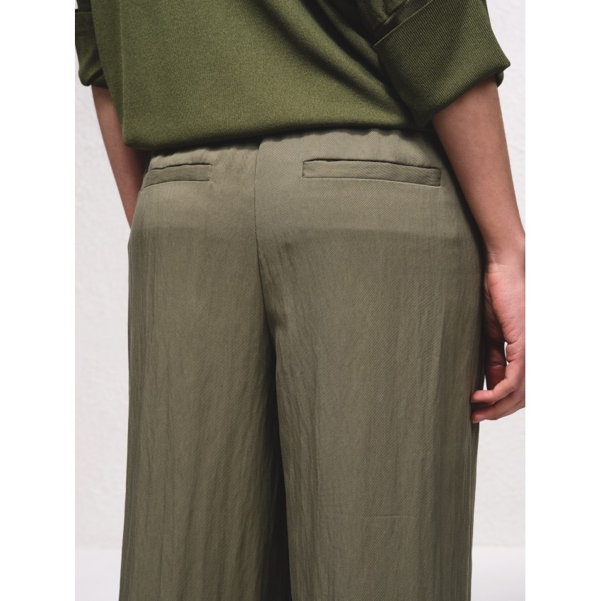 PANTALÓN VERDE ANCHO