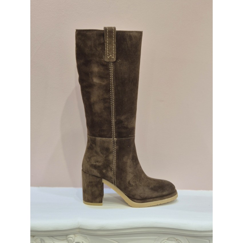 BOTA SERRAJE MARRÓN TACÓN ALTO