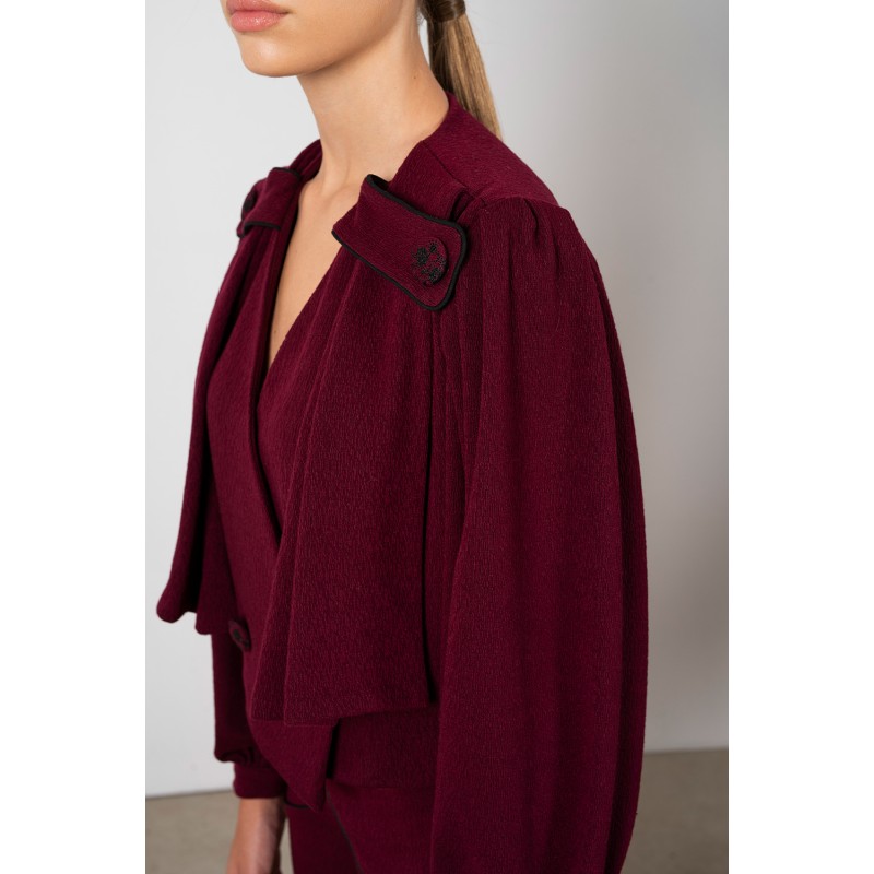 CHAQUETA Y PANTALÓN JASMINE GRANATE
