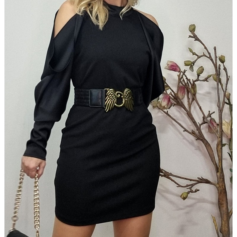 VESTIDO NEGRO ABERTURAS