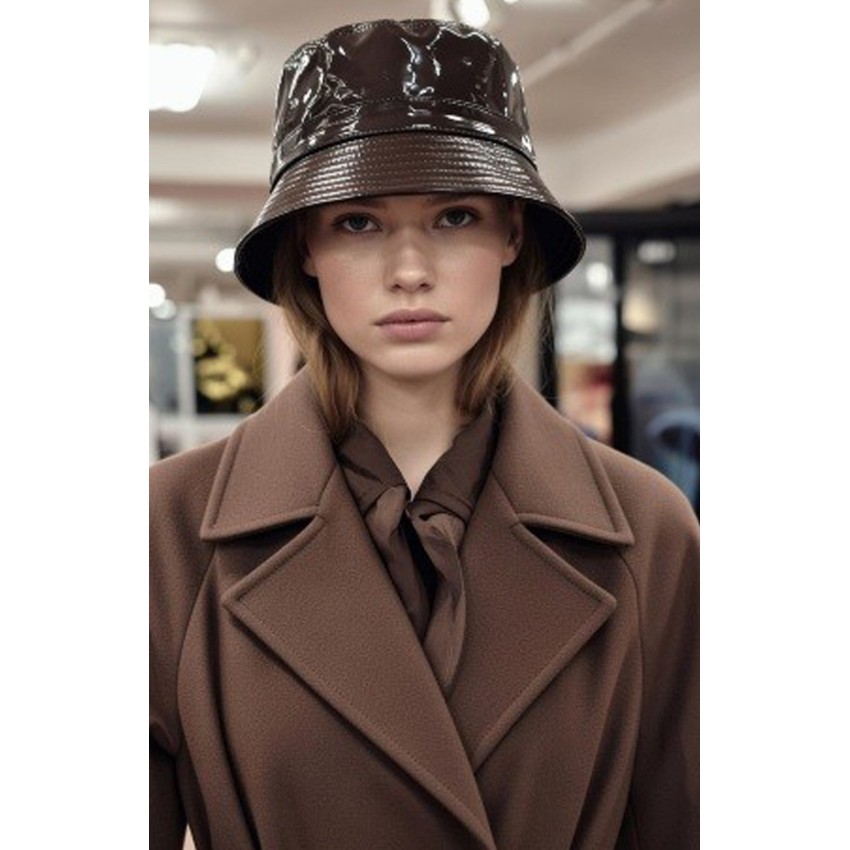 GORRO DE AGUA MARRON