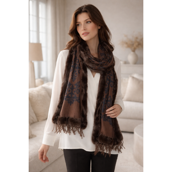 PASHMINA MARRÓN BORDADA Y CON  PELO