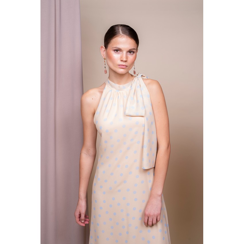 VESTIDO LUNARES Y CAPITA DE FLORES