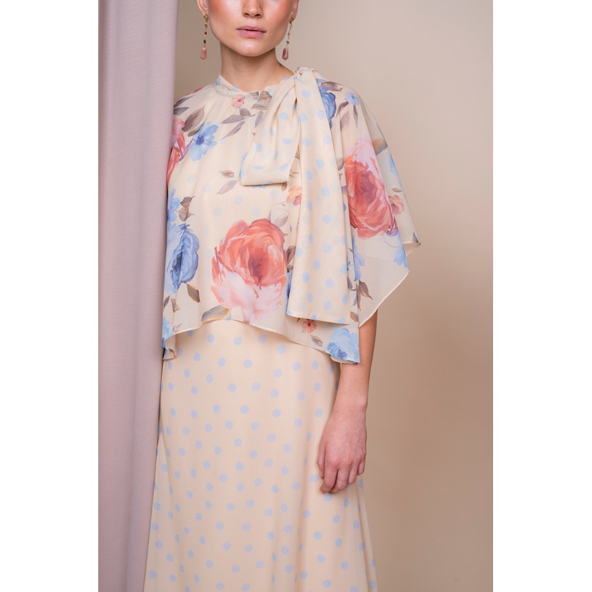 VESTIDO LUNARES Y CAPITA DE FLORES