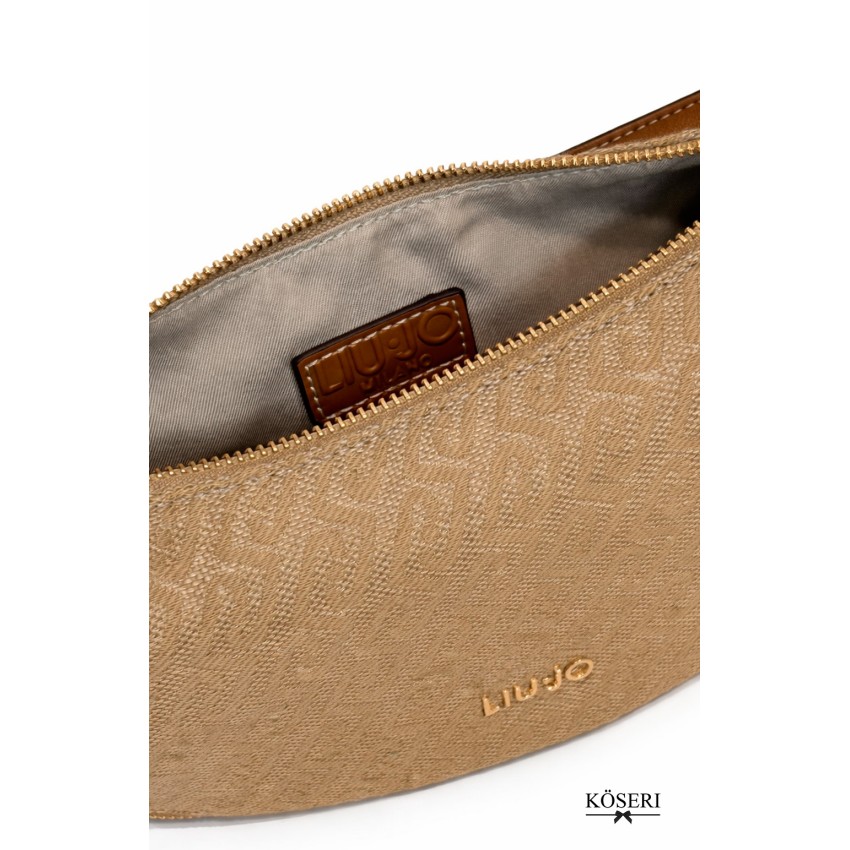 BOLSO KALISKA BEIGE CON LOGO PEQUEÑO