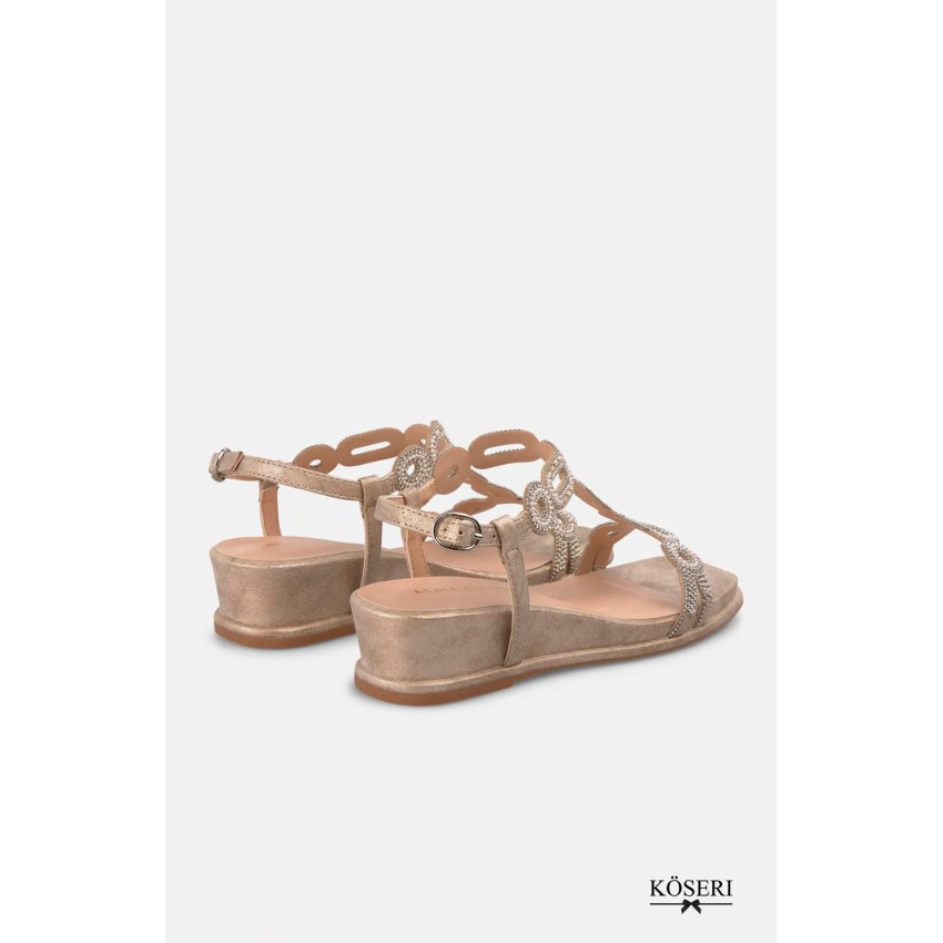 SANDALIA CON CRISTALES ORO