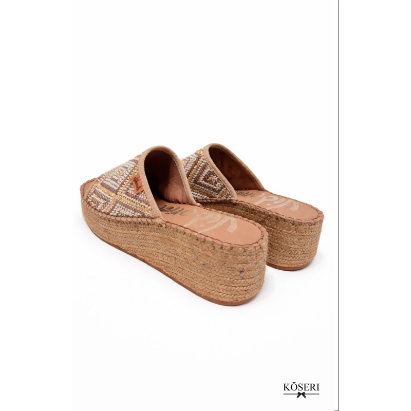 ALPARGATA ABIERTA DAISY BEIGE