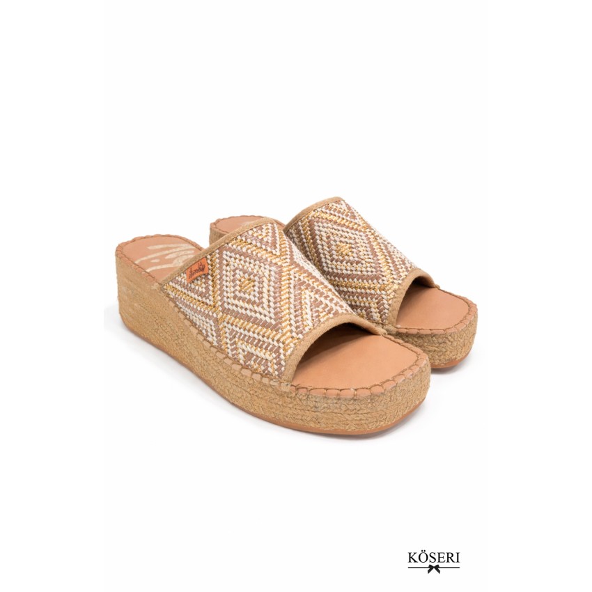 ALPARGATA ABIERTA DAISY BEIGE