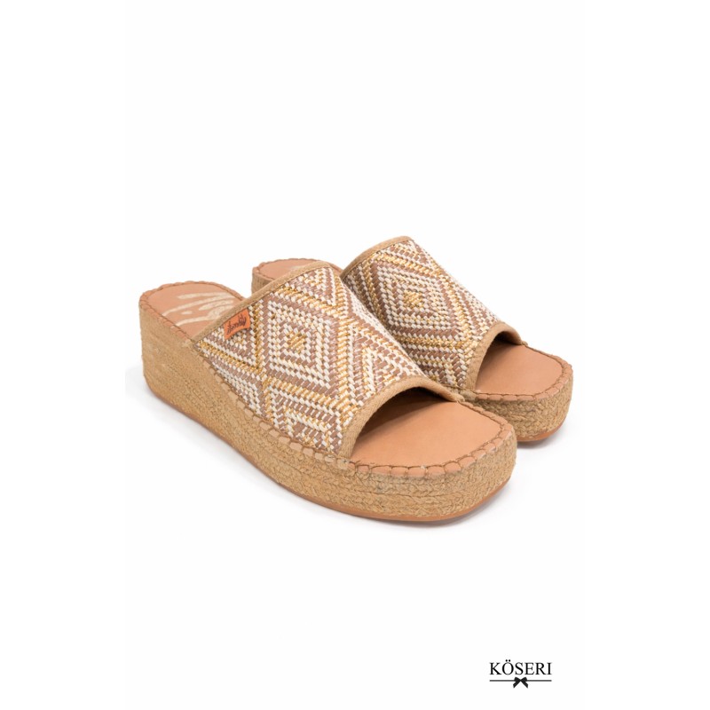 ALPARGATA ABIERTA DAISY BEIGE