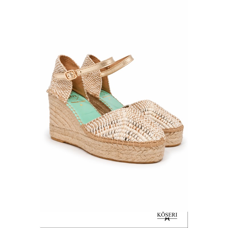 ALPARGATA DE CUÑA ALTA CAMEL