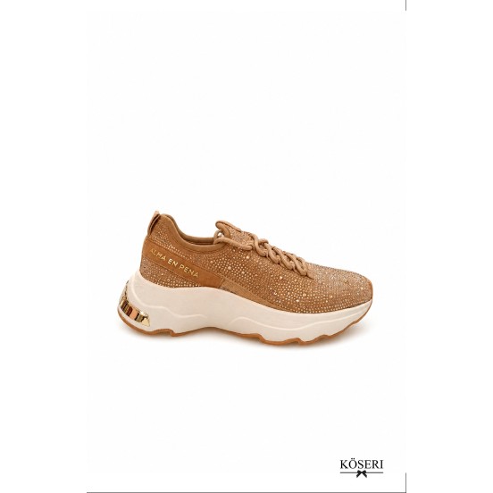 DEPORTIVA CAMEL CON PEDRERÍA DORADA