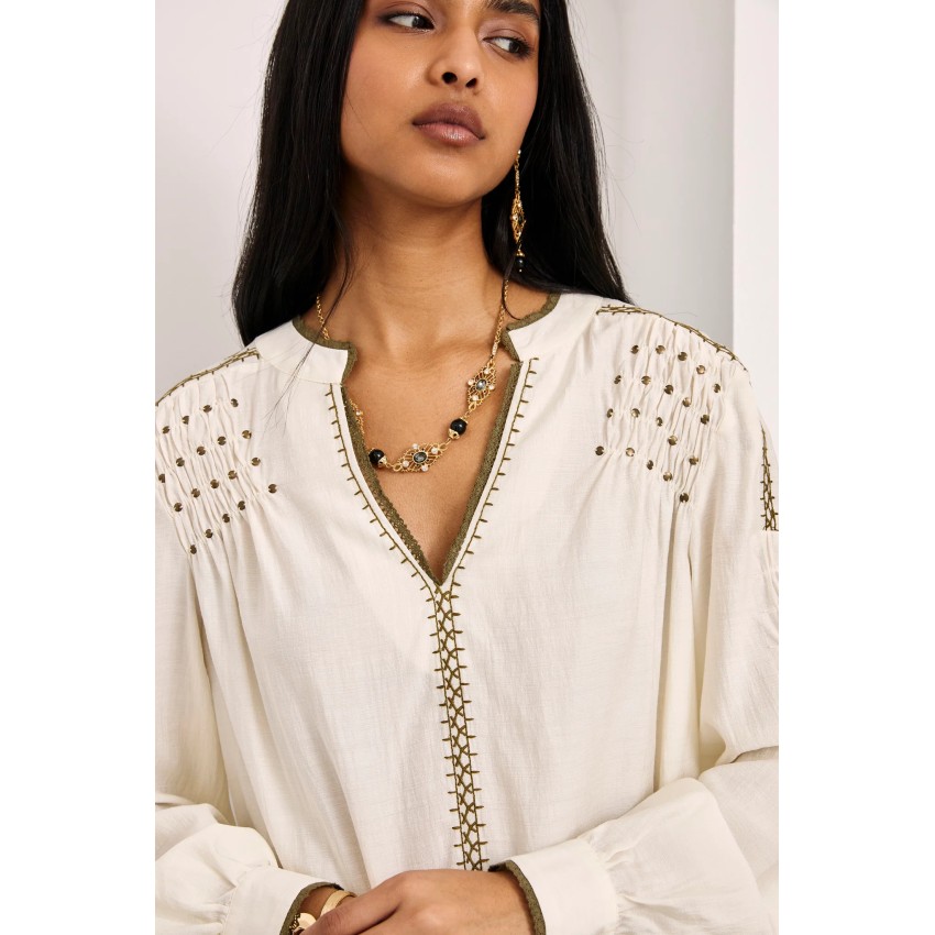 BLUSA FRUNCIDOS Y TACHUELAS - IVORY