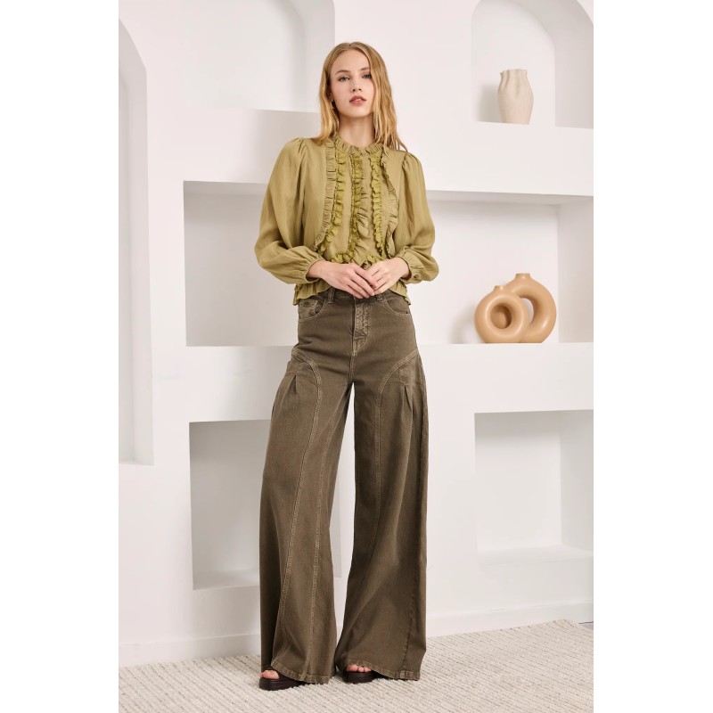BLUSA VOLANTES Y PASAMANERÍA - CAQUI