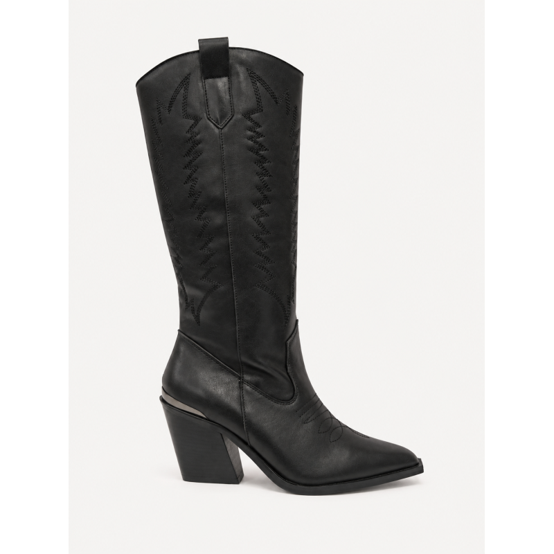 BOTA COWBOY PIEL NEGRA GRABADOS Y TACÓN