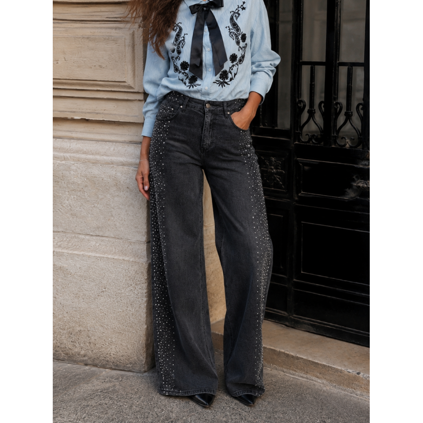 JEANS TACHUELAS LATERALES - NEGRO