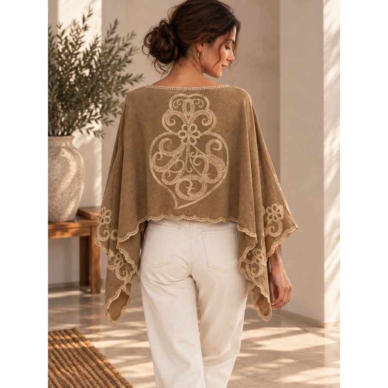 PONCHO BORADO CAMEL