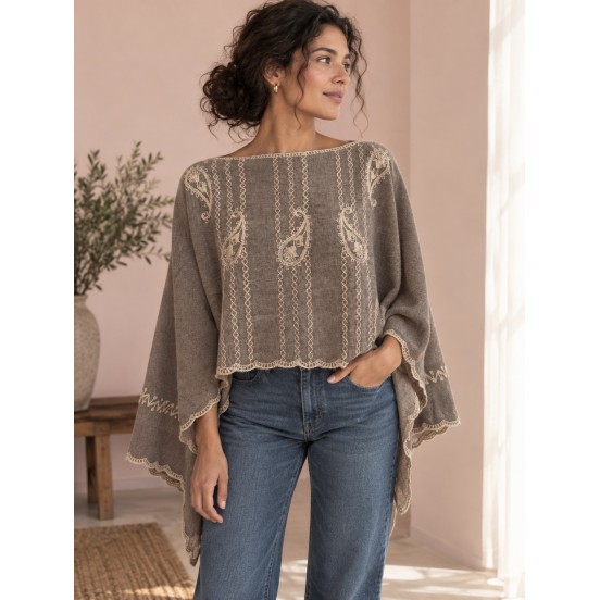 PONCHO BORADO MARRON