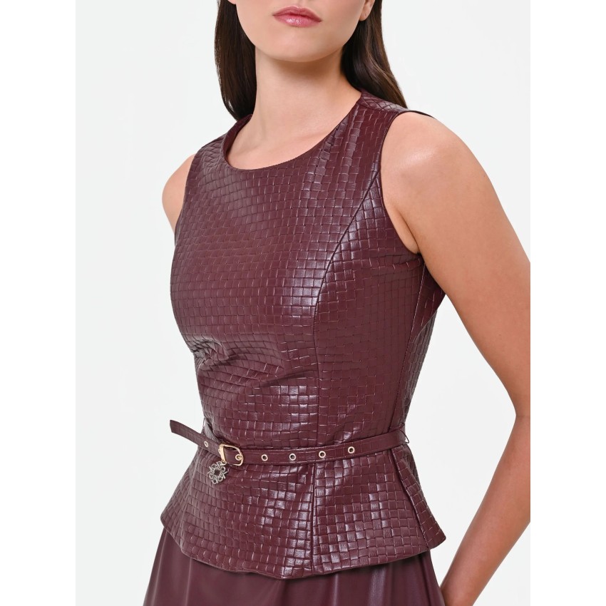 VESTIDO MIDI ECOPIEL ROJO BURDEOS